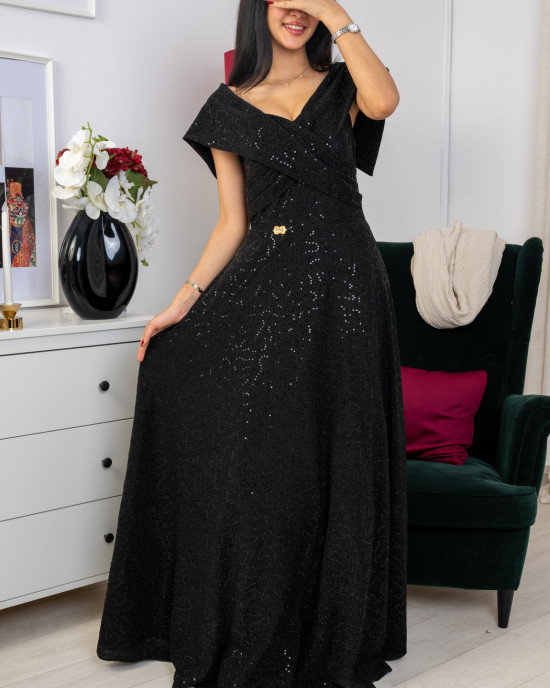 فستان سواريه أسود أنيق