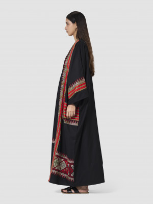 جلابية تراثية مع بشت